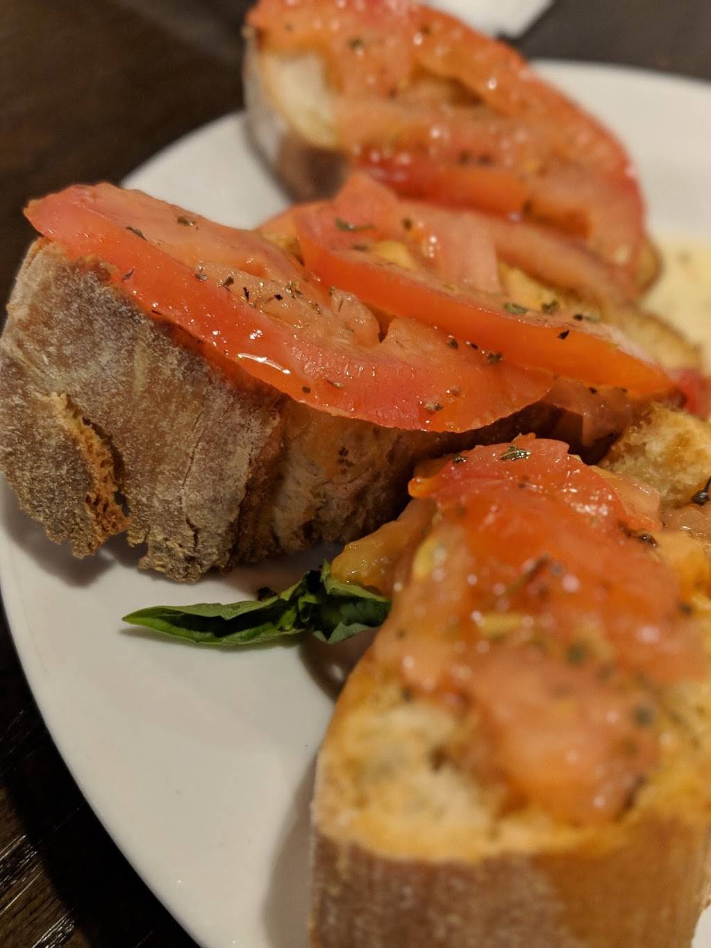 Genuino Italian Cafe | restaurant | 14351 N Dale Mabry Hwy, Tampa, FL 33618, USA | 8134743333 OR +1 813-474-3333