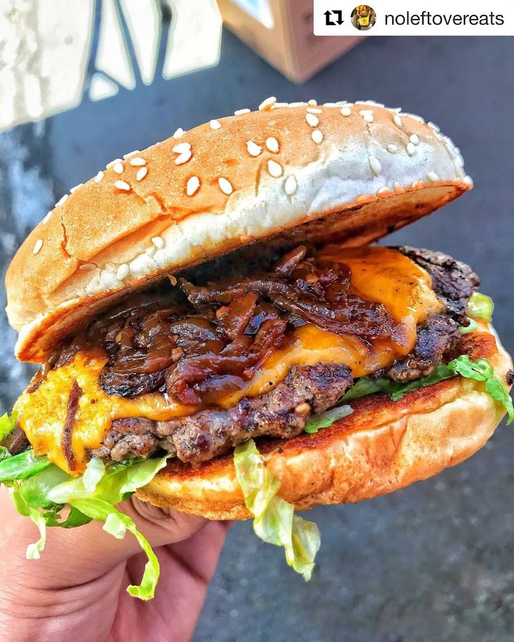 Full Metal Burgers | restaurant | 2550 Jason Ct, Oceanside, CA 92056, USA | 7605123719 OR +1 760-512-3719