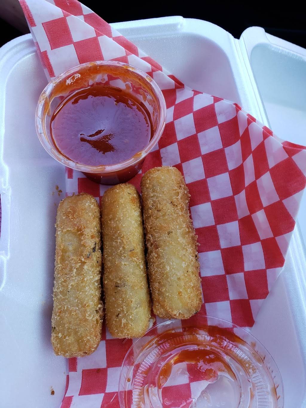 Casse-Croûte la Fringale | restaurant | 1320 QC-277, Lac-Etchemin, QC G0R 1S0, Canada | 4186255128 OR +1 418-625-5128