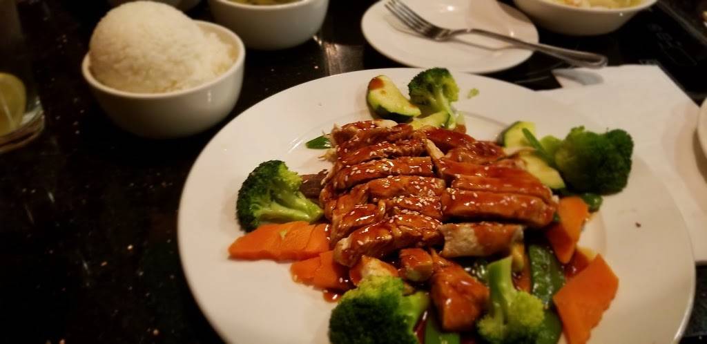 Tokyo Japanese Steak House | restaurant | 250 Granite St, Braintree, MA 02184, USA | 7813804040 OR +1 781-380-4040