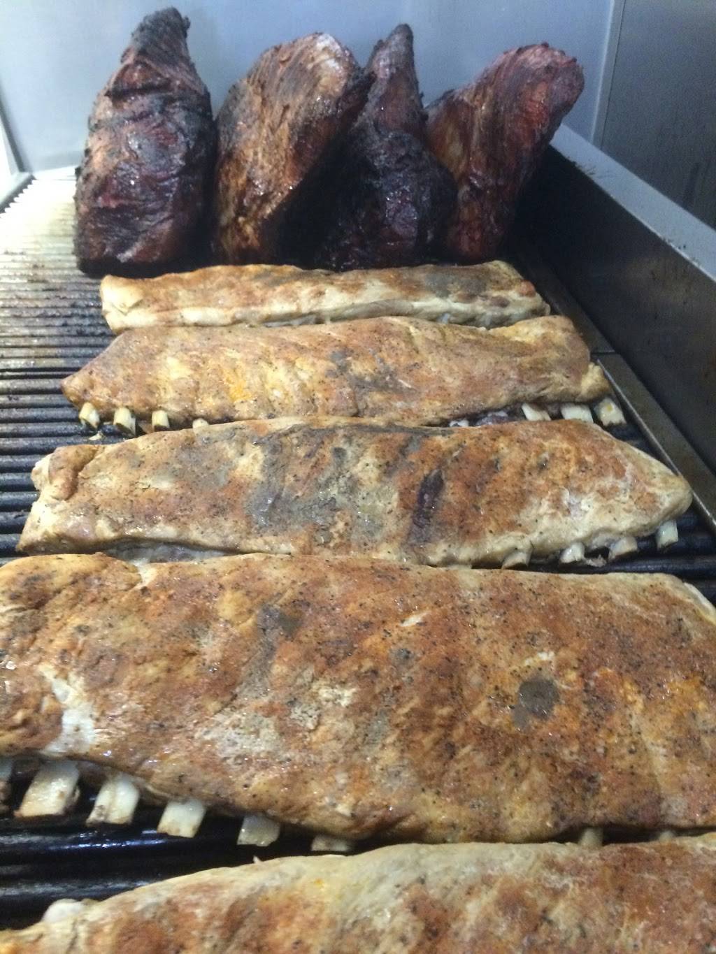 Bullseyes Pit Beef & Catering | restaurant | 7914 Belair Rd, Baltimore, MD 21236, USA | 4106657500 OR +1 410-665-7500