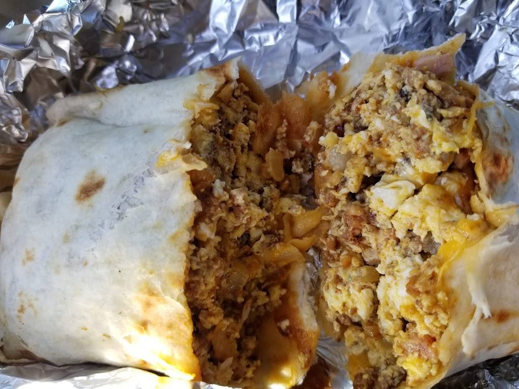 Cheps pizza and burgers | restaurant | 615 N Avenue G, Clifton, TX 76634, USA | 2546754000 OR +1 254-675-4000