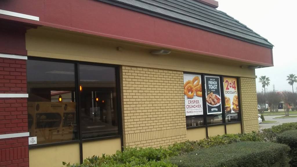 Jack in the Box | restaurant | 7525 East Fwy, Houston, TX 77020, USA | 7136737525 OR +1 713-673-7525