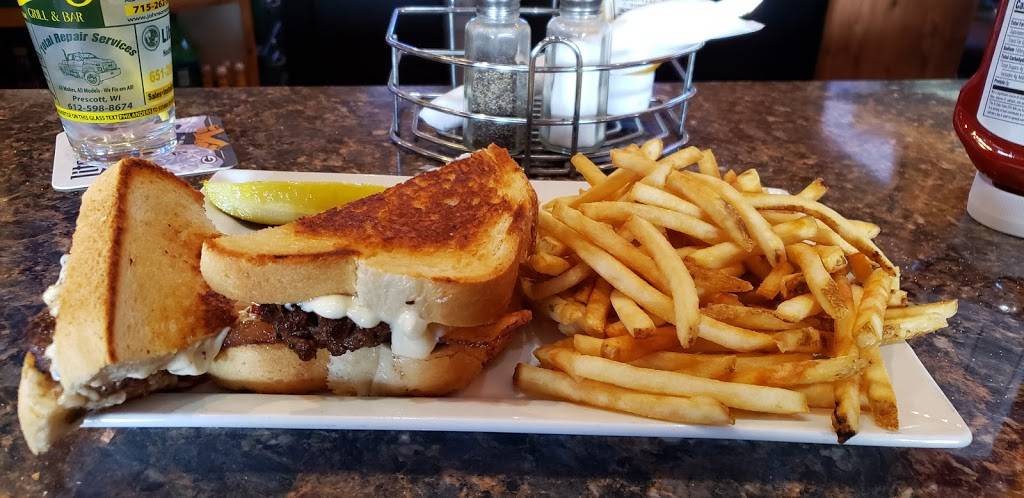 Philanders Grill & Bar | restaurant | 1000 US-10, Prescott, WI 54021, USA | 7152623828 OR +1 715-262-3828