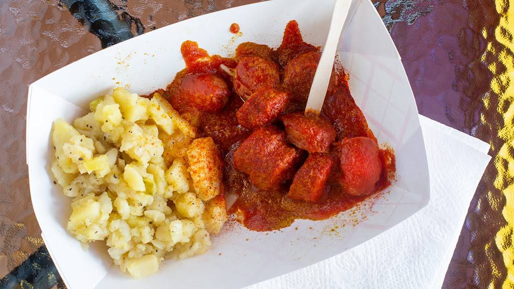 Curry Up King Authentic German Street Food | restaurant | 935 N Beneva Rd #613, Sarasota, FL 34232, USA | 9415528684 OR +1 941-552-8684
