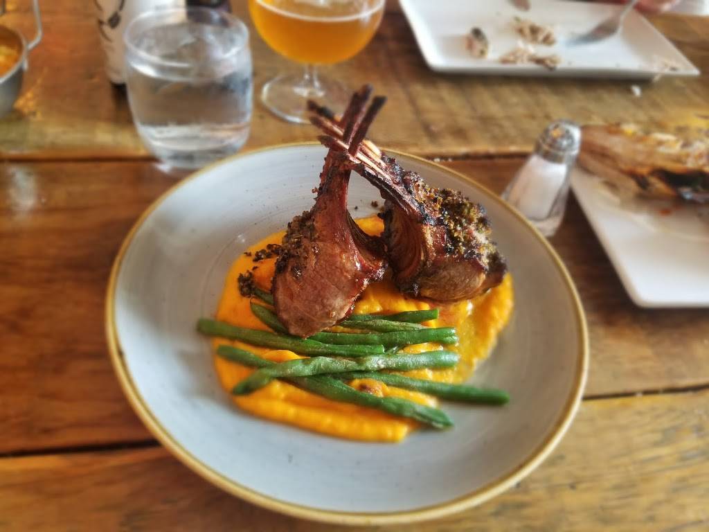 Restaurant Bâtiment B | restaurant | 940 Place Ile des Moulins, Terrebonne, QC J6W 4N7, Canada | 4509643939 OR +1 450-964-3939