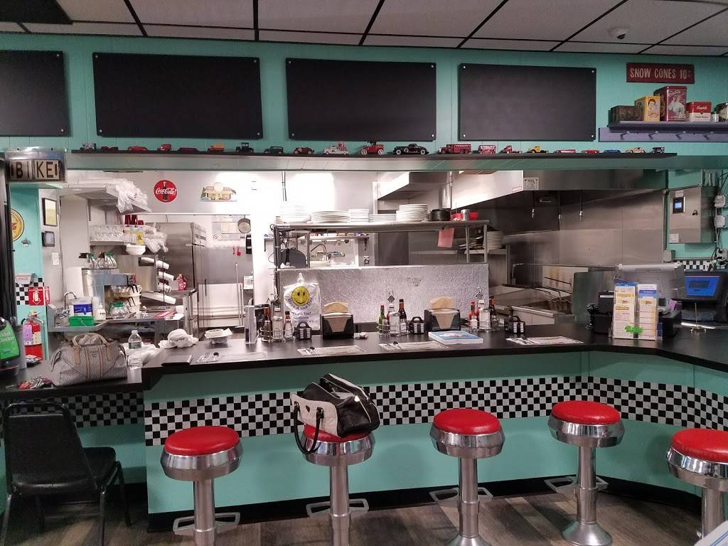 Gels Kitchen 2 | restaurant | 3003 W Shore Rd, Warwick, RI 02886, USA | 4017737113 OR +1 401-773-7113