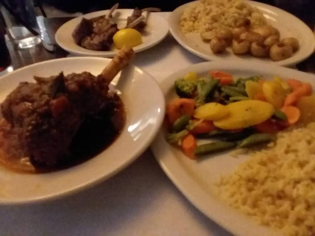 Gregs Tavern | restaurant | 208 Rantoul St, Beverly, MA 01915, USA | 9787208911 OR +1 978-720-8911