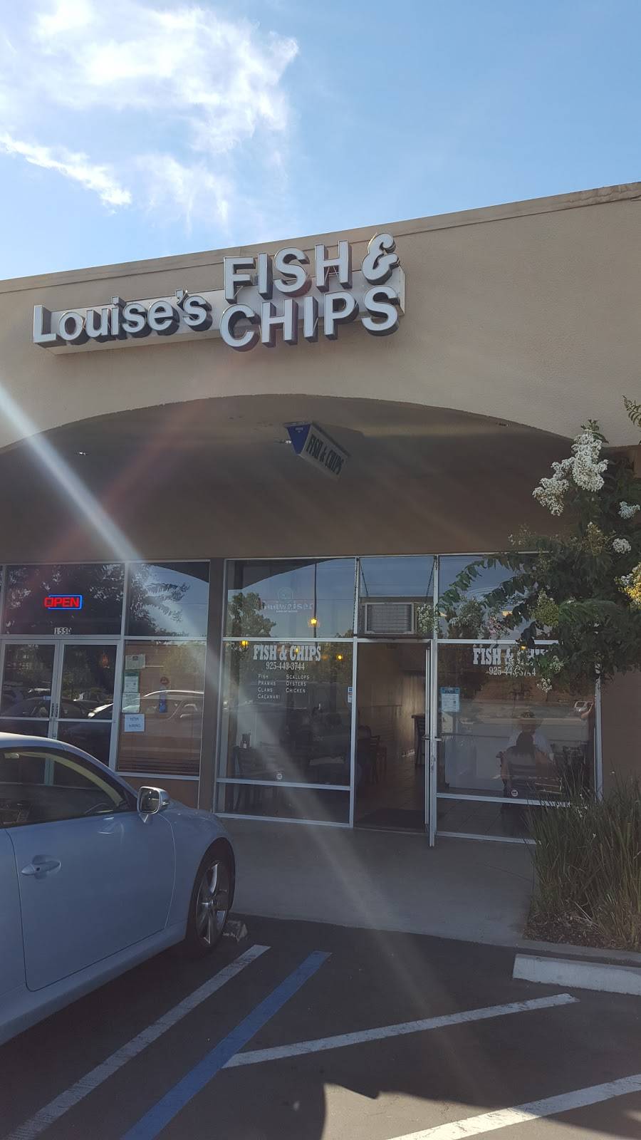 Louises Fish & Chips | restaurant | 1554 Railroad Ave, Livermore, CA 94550, USA | 9254433744 OR +1 925-443-3744