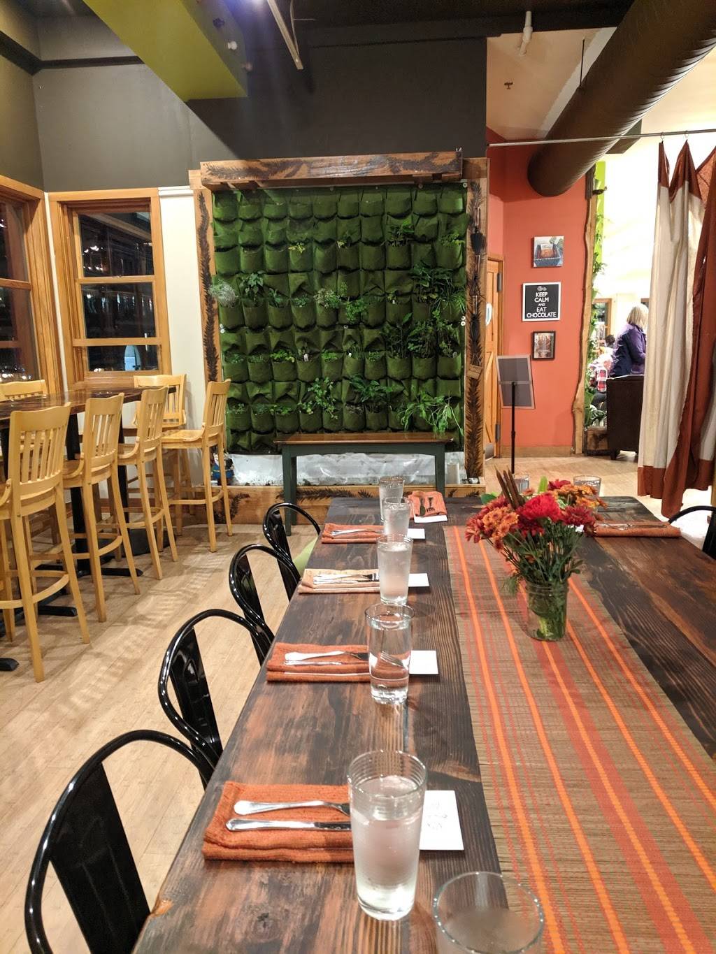 Evolve Chocolate + Cafe | cafe | 1200 11th St, Bellingham, WA 98225, USA | 3602201898 OR +1 360-220-1898