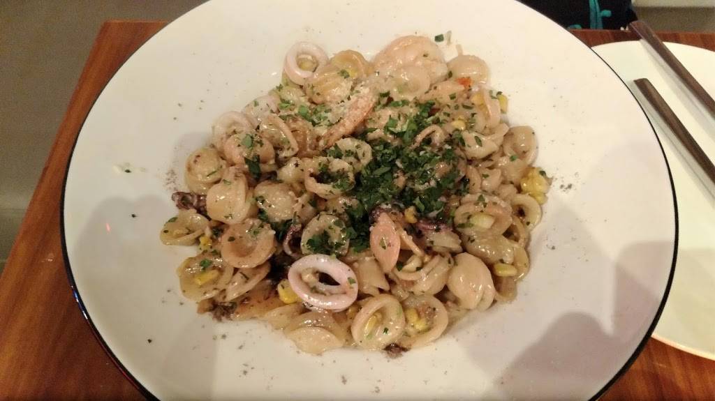 The Naked Crab | restaurant | 1140 Seabreeze Blvd, Fort Lauderdale, FL 33316, USA | 9547277090 OR +1 954-727-7090