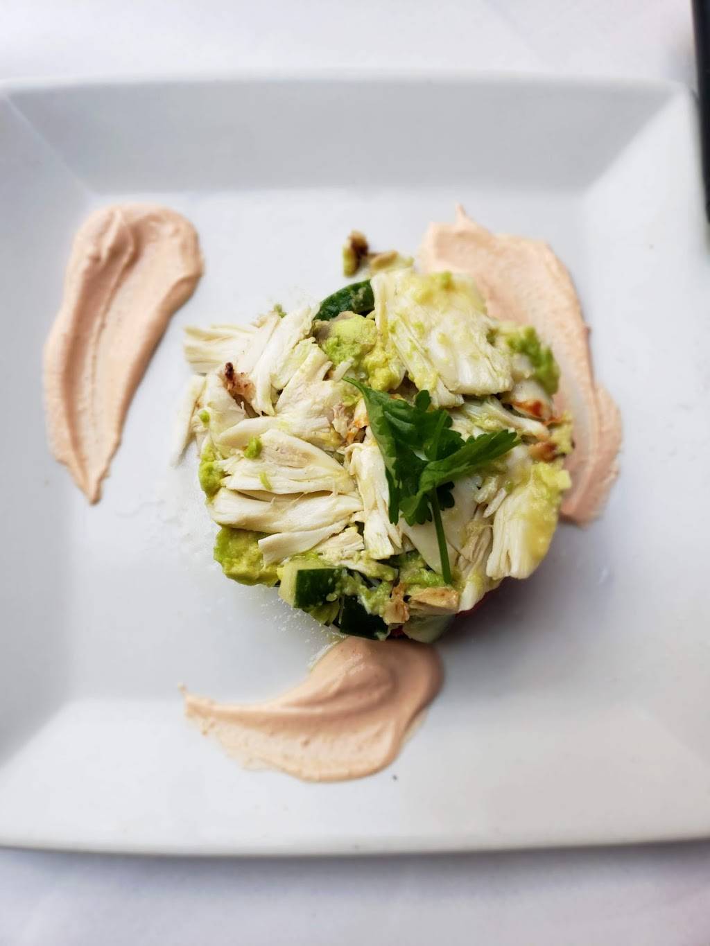 Ruths Chris Steak House | restaurant | 2231 Crystal Dr 11th Floor, Arlington, VA 22202, USA | 7039797275 OR +1 703-979-7275