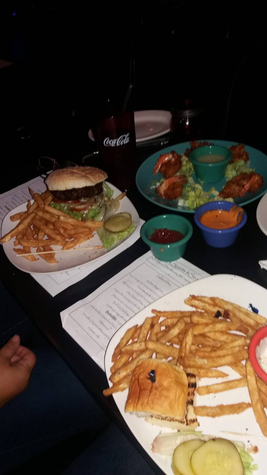 Oceans Sports & Seafood | restaurant | 46 Millpond Pkwy, Monroe, NY 10950, USA | 8452382189 OR +1 845-238-2189