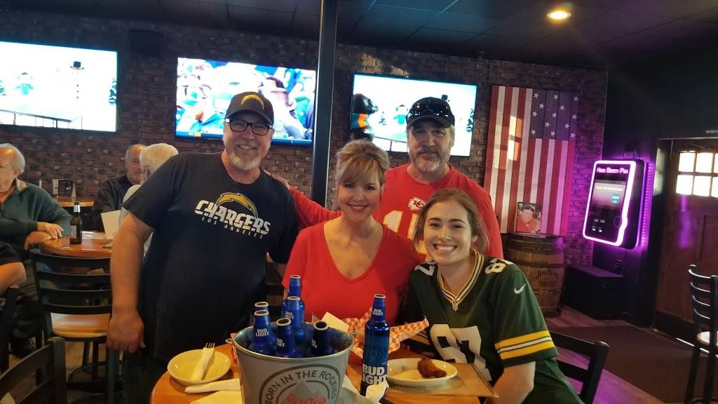 210 Tavern (Formerly GALLIS) | restaurant | 6620 Carnelian St, Rancho Cucamonga, CA 91701, USA | 9099411100 OR +1 909-941-1100