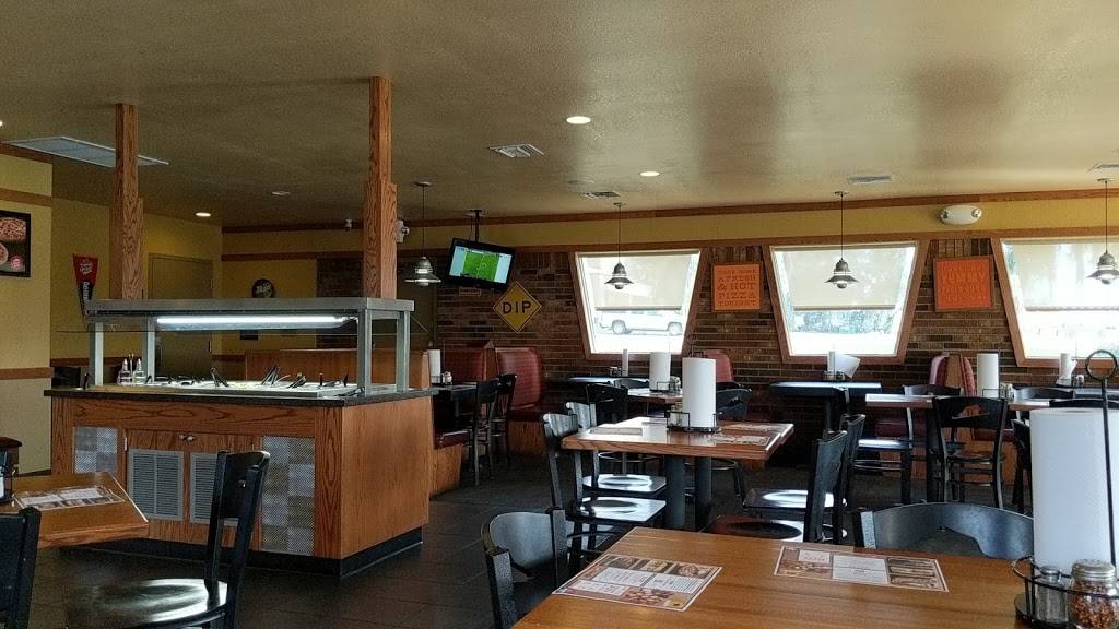 Pizza Hut | restaurant | 940 W Main St, Inverness, FL 34450, USA | 3527264880 OR +1 352-726-4880