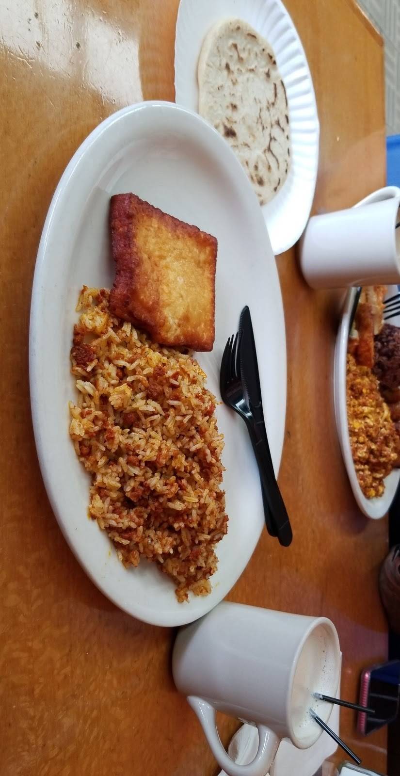 La Hormiga De Oro | restaurant | 18530 NW 67th Ave, Hialeah, FL 33015, USA | 3058193018 OR +1 305-819-3018