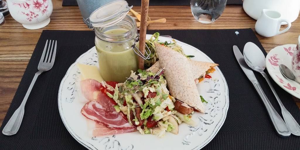 En Faim Chez Nous | restaurant | 6220 Rue Morin, Val-Morin, QC J0T 2R0, Canada | 8193200441 OR +1 819-320-0441