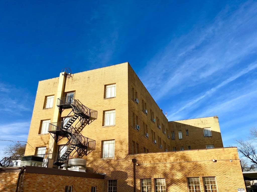 Faust Hotel and Brewpub | restaurant | 240 S Seguin Ave, New Braunfels, TX 78130, USA | 8306257791 OR +1 830-625-7791