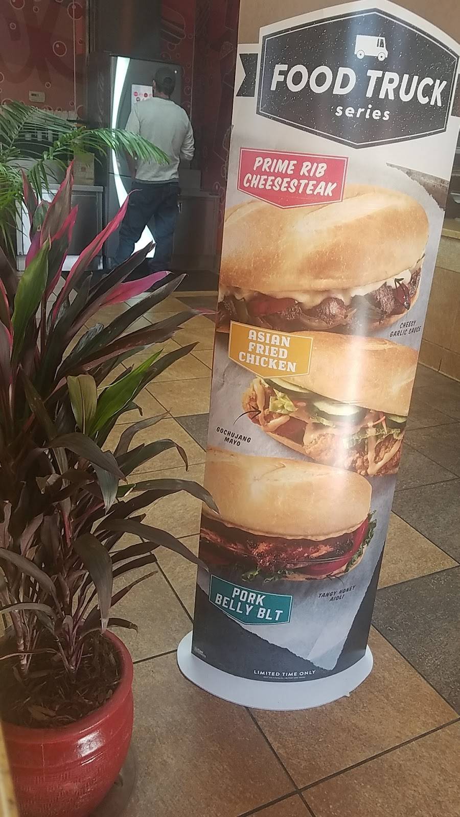 Jack in the Box | restaurant | 1401 N McDowell Blvd, Petaluma, CA 94954, USA | 7076641021 OR +1 707-664-1021