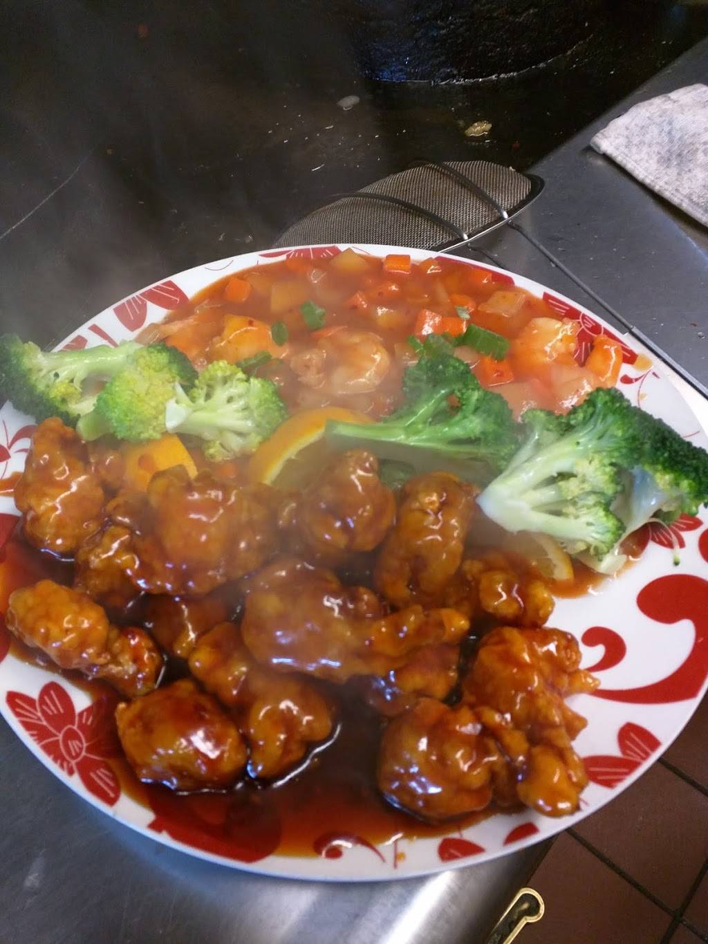 China Garden Restaurant | meal takeaway | 1 Knollwood Dr #8, Canterbury, CT 06331, USA | 8605469058 OR +1 860-546-9058
