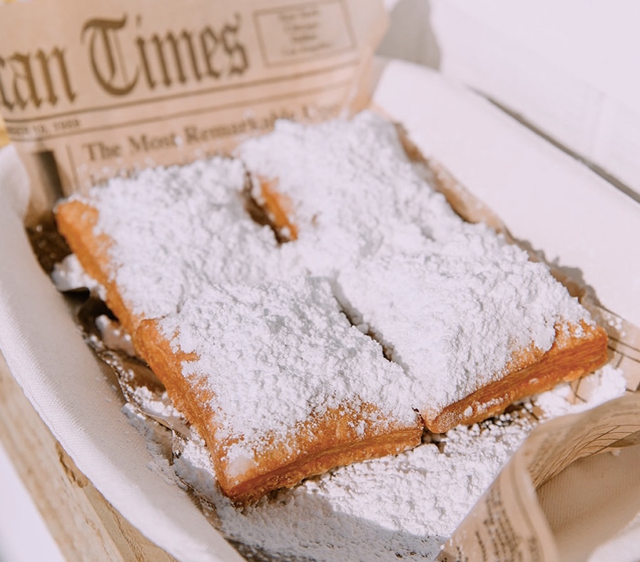 Beignets & Brew | cafe | 302 Harbor Blvd Unit D, Destin, FL 32541, USA | 8504246587 OR +1 850-424-6587