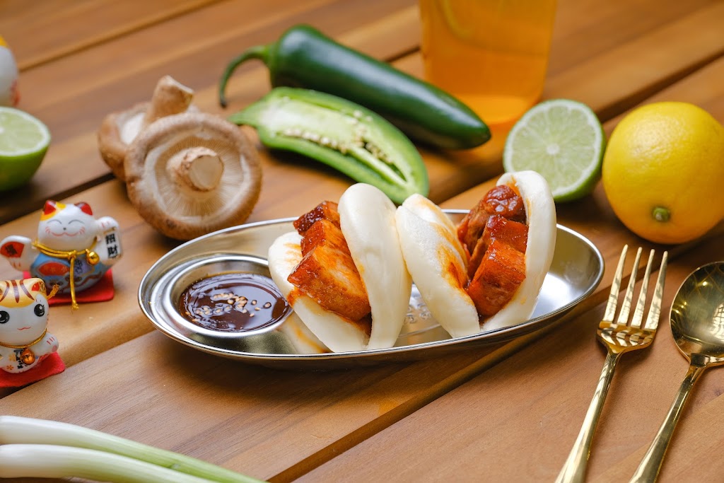 Cuckoo | restaurant | 5143 N Clark St, Chicago, IL 60640, USA | 7736543549 OR +1 773-654-3549