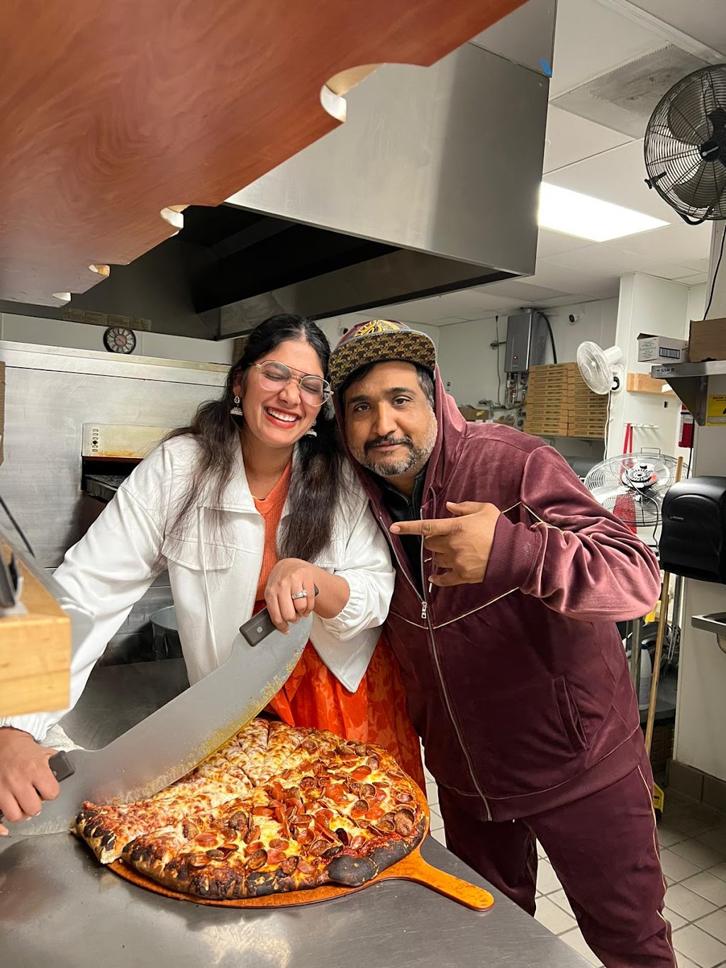 Mountain Mikes Pizza | meal delivery | 1145-1525 E Robertson Blvd, Chowchilla, CA 93610, USA | 5596651305 OR +1 559-665-1305