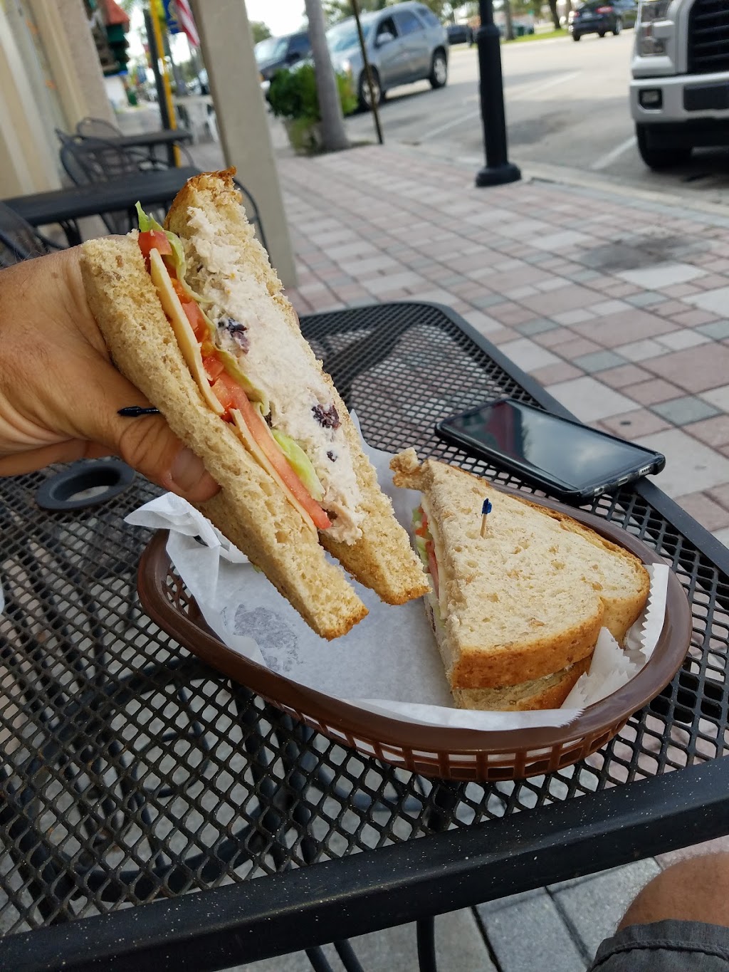 Brown Cow Sweetery | cafe | 103 SW Park St, Okeechobee, FL 34972, USA | 8633573357 OR +1 863-357-3357