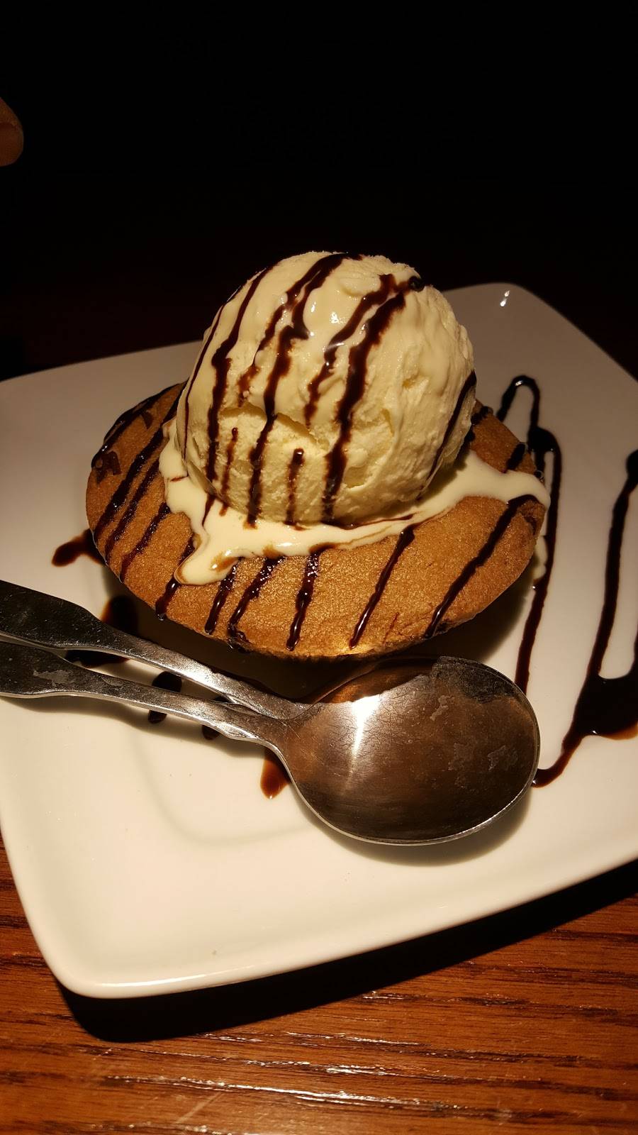 Red Lobster | restaurant | 701 Spring Hill Ring Rd, West Dundee, IL 60118, USA | 8474280820 OR +1 847-428-0820