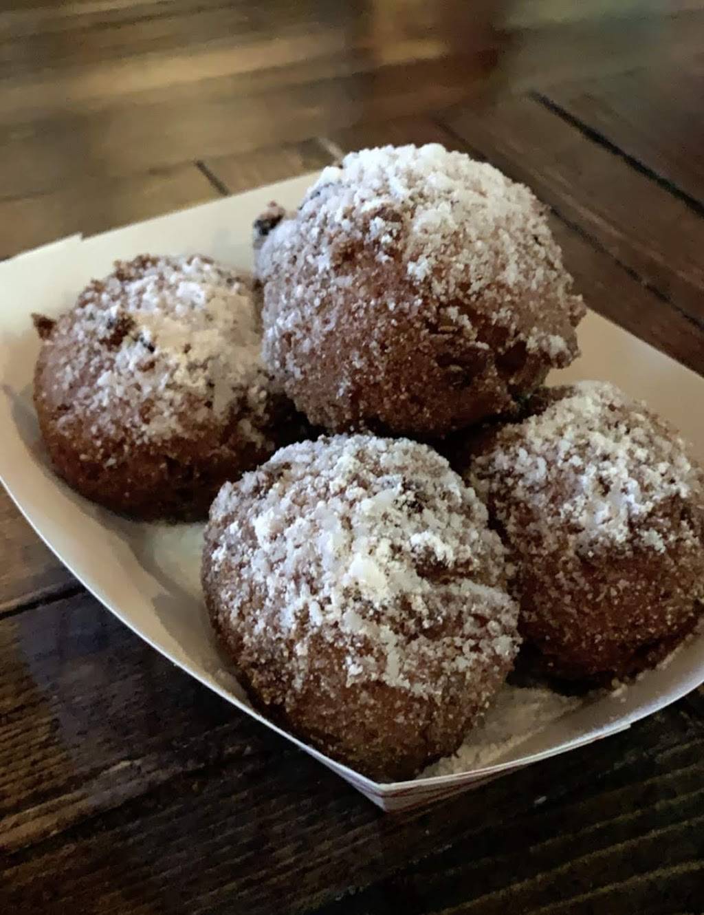 Snake Hill | restaurant | 418 S Clinton St, Baltimore, MD 21224, USA | 4104699003 OR +1 410-469-9003