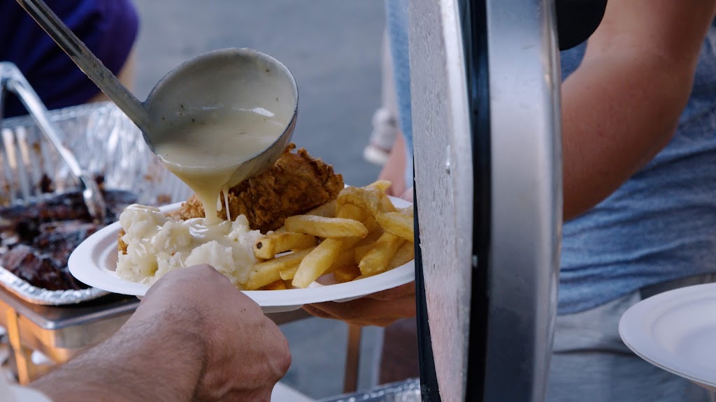 Holy Chick N Waffles Mobile Soul Food Kitchen | restaurant | 7000 Franklin Blvd suite 618, Sacramento, CA 95823, USA | 9167288674 OR +1 916-728-8674