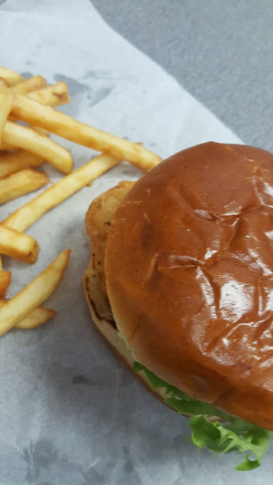 Murphs Creamery & Grill | restaurant | 105 E, US-30, Toledo, IA 52342, USA | 6414842022 OR +1 641-484-2022