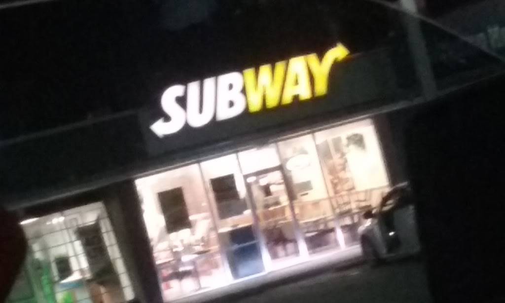 Subway | restaurant | 849 Bandera Rd, San Antonio, TX 78228, USA | 2104327827 OR +1 210-432-7827