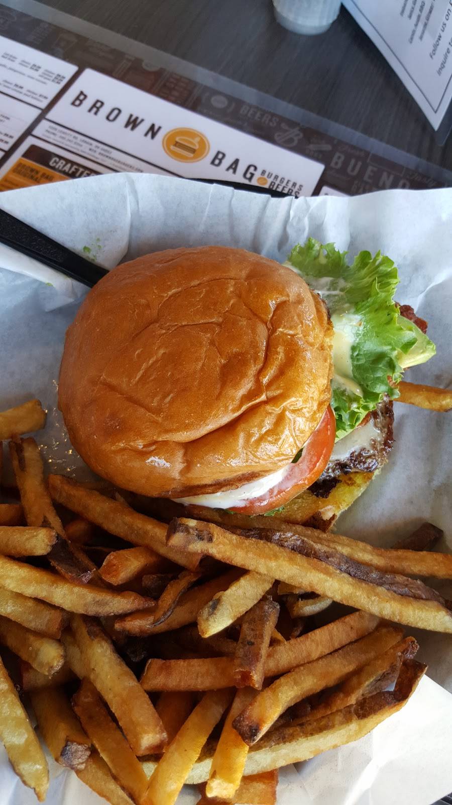 Brown Bag Burgers | restaurant | 4326 N Leavitt Rd a, Lorain, OH 44053, USA | 4402420344 OR +1 440-242-0344