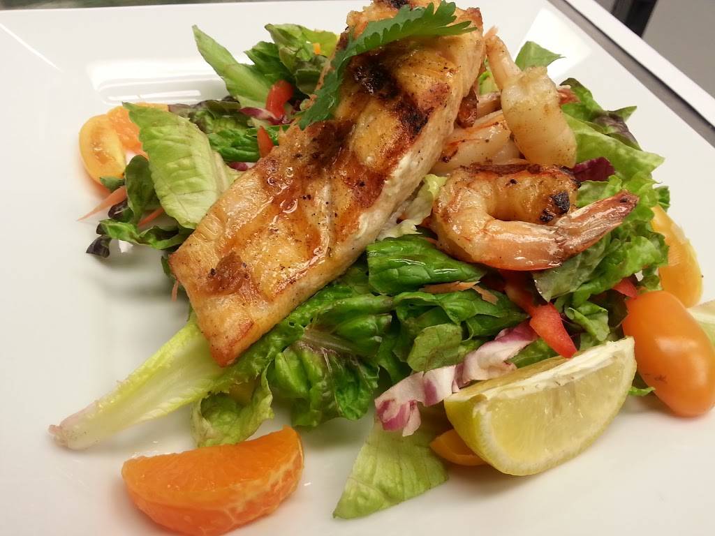 Lil Negril Island Grill | restaurant | 261 Centrepointe Dr, Nepean, ON K2G 6E8, Canada | 6132267575 OR +1 613-226-7575