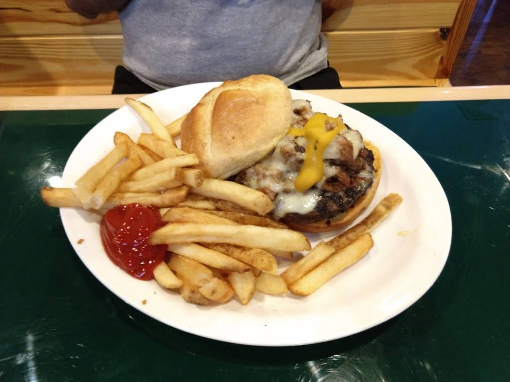 Gators Dockside | restaurant | 6516 Old Brick Road, Windermere, FL 34786, USA | 4072175191 OR +1 407-217-5191