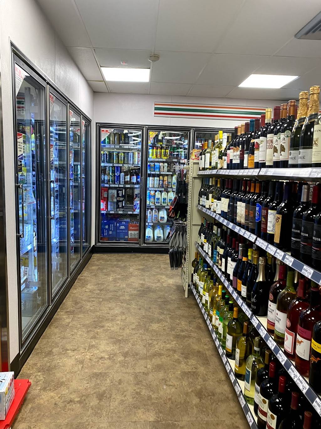 7-Eleven | bakery | 751 E Squantum St, Quincy, MA 02171, USA | 6178478908 OR +1 617-847-8908