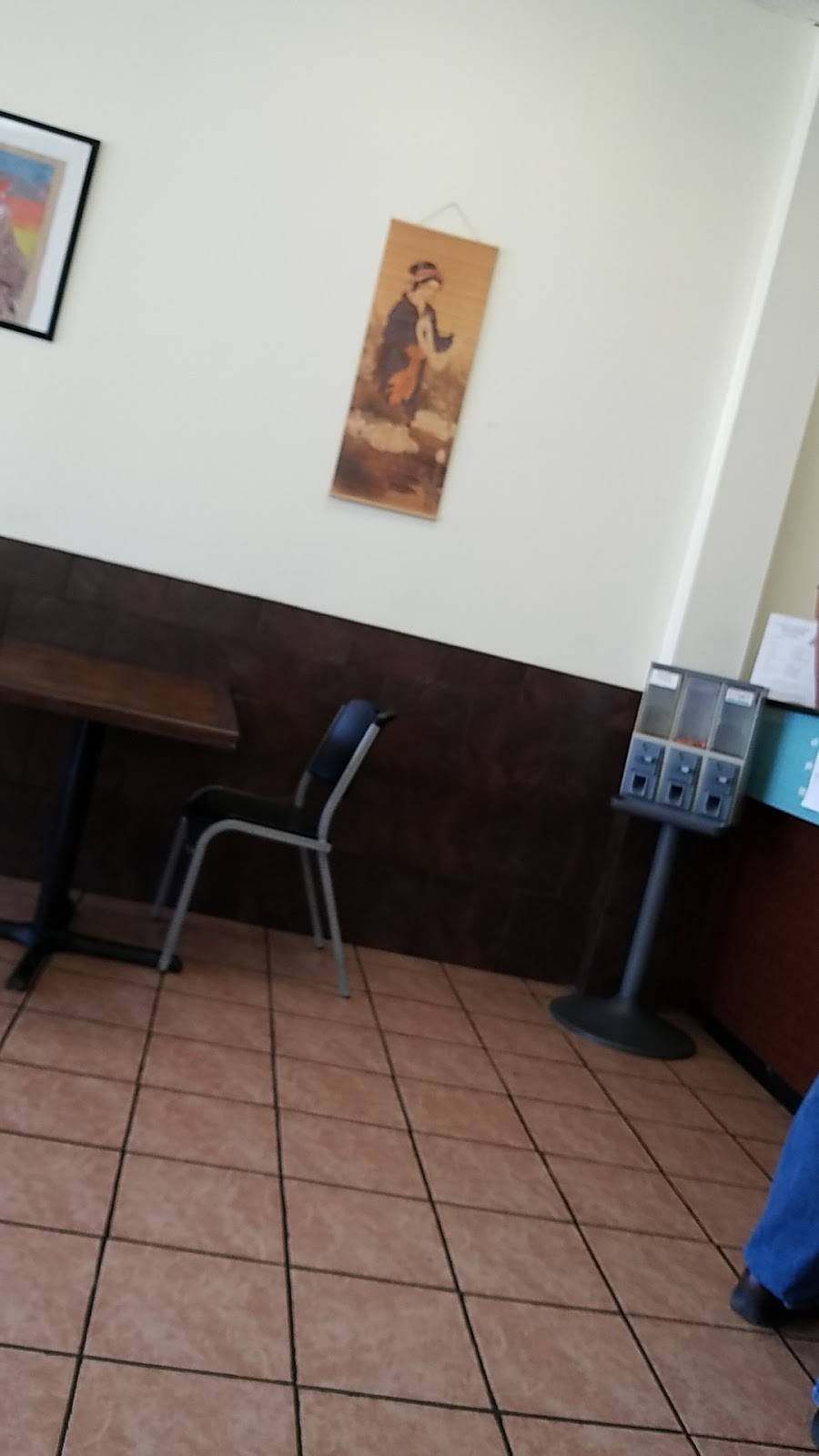 House of China | restaurant | 7824 Wise Ave, Dundalk, MD 21222, USA | 4102842288 OR +1 410-284-2288