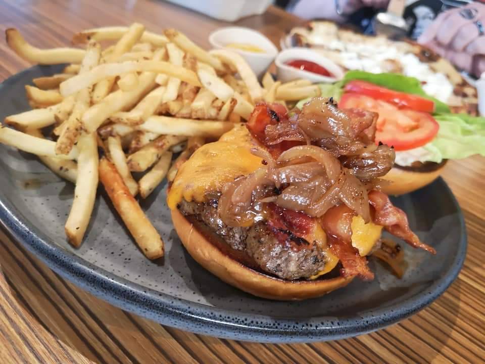 Bar Mason | restaurant | 50 Stone Rd W, Guelph, ON N1G 0A9, Canada | 5197803727 OR +1 519-780-3727