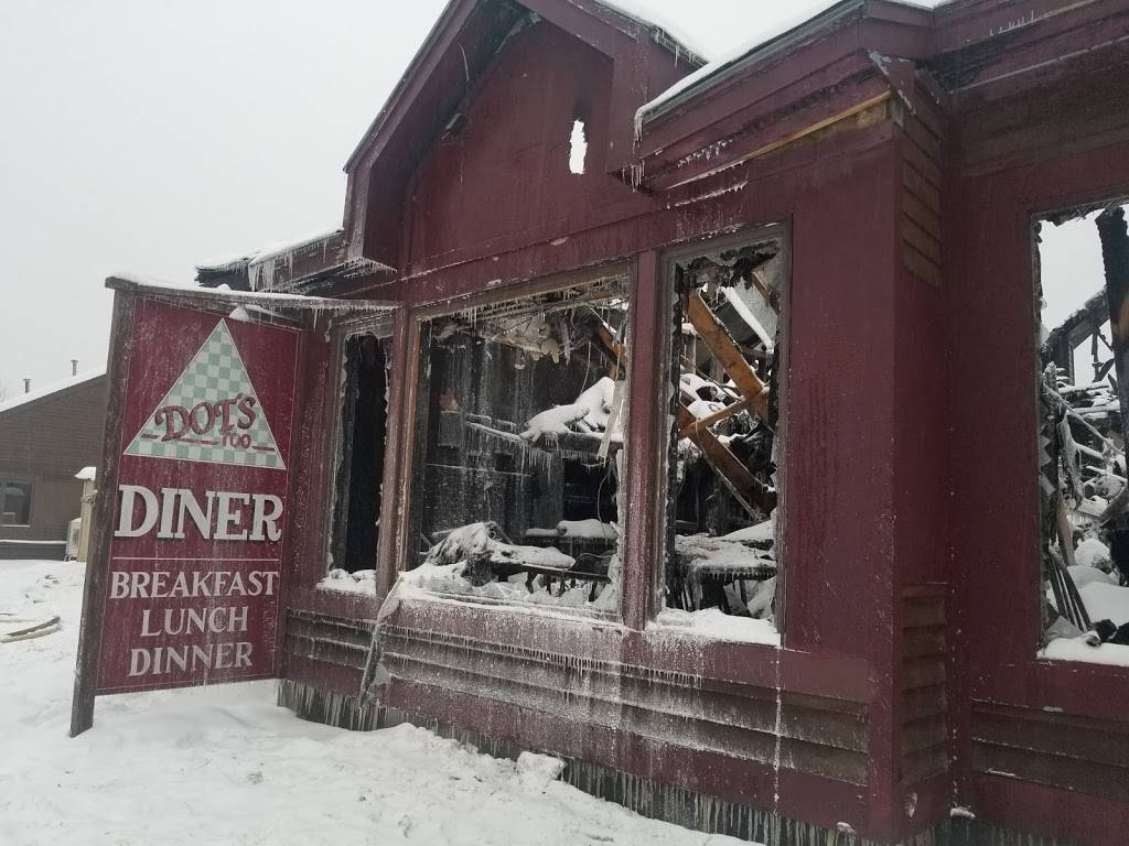 Betseys Dots of Dover | restaurant | 2 Mountain Park Plaza, West Dover, VT 05356, USA | 8024646476 OR +1 802-464-6476