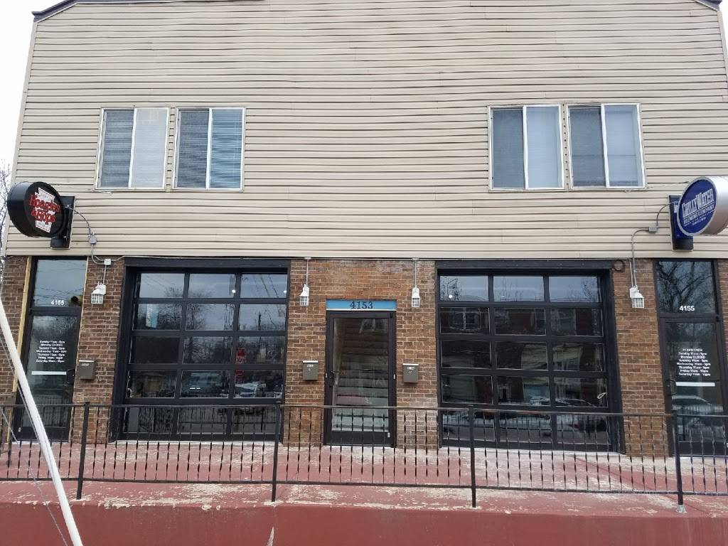 Chilly Water Tap Room | restaurant | 4155 Boulevard Pl, Indianapolis, IN 46208, USA | 3174265731 OR +1 317-426-5731