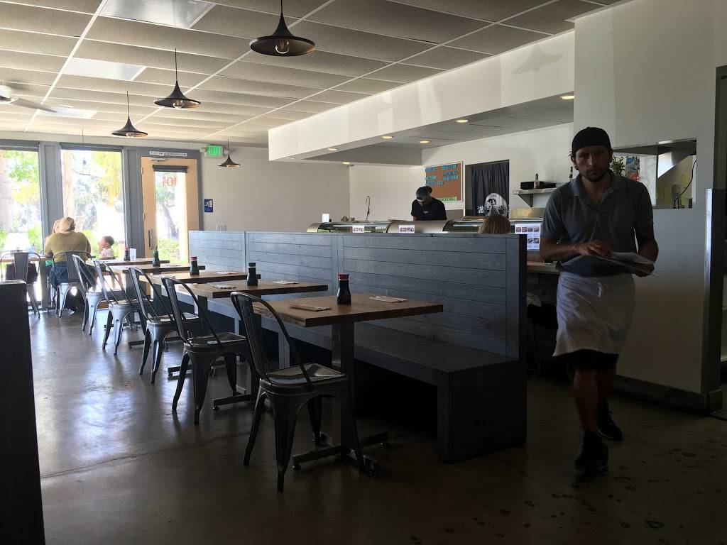 Full Moon Sushi | restaurant | 647 Camino De Los Mares, San Clemente, CA 92673, USA | 9494891360 OR +1 949-489-1360