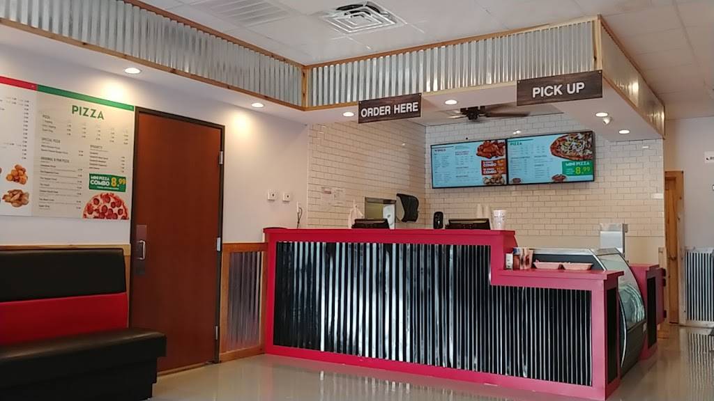 Wing Daddy’s Grill | restaurant | 3410 S Lancaster Rd, Dallas, TX 75216, USA | 4693990623 OR +1 469-399-0623