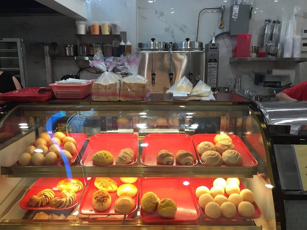 Three Flavors Dumpling King Inc. | restaurant | 6308 18th Ave, Brooklyn, NY 11204, USA | 3476279188 OR +1 347-627-9188