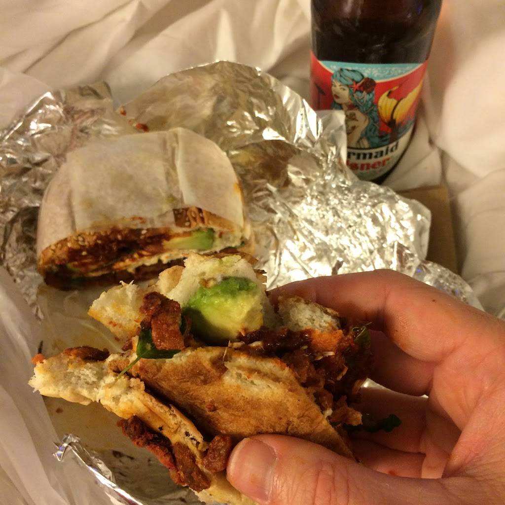 Isabelas | restaurant | 4412 4th Ave, Brooklyn, NY 11220, USA | 7188326715 OR +1 718-832-6715