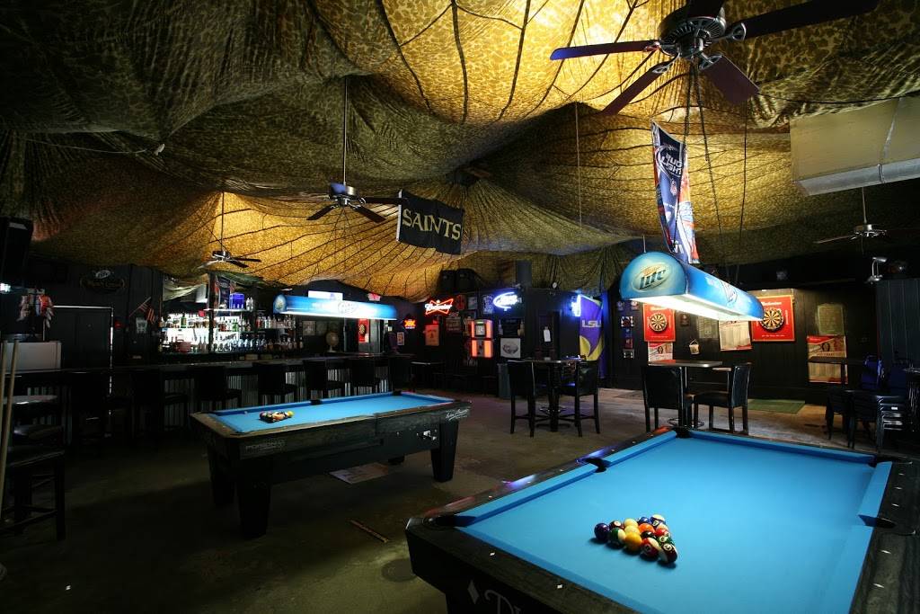 Best Little Wherehouse Bar & Grill | restaurant | 1105 N Collins Blvd, Covington, LA 70433, USA | 9853275182 OR +1 985-327-5182