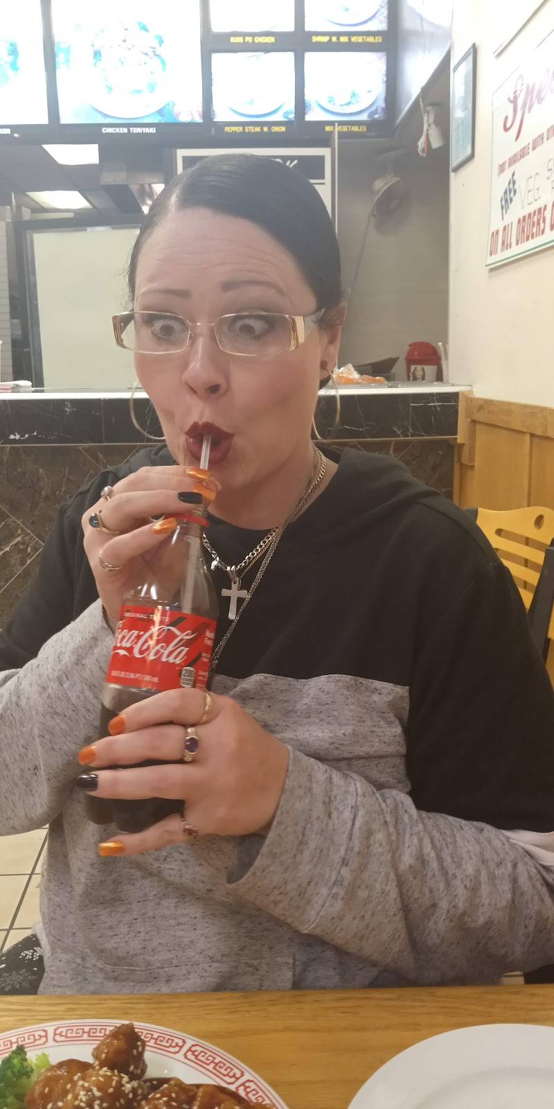 1st Wok | restaurant | 3180 Dixie Hwy, Erlanger, KY 41018, USA | 8593448885 OR +1 859-344-8885