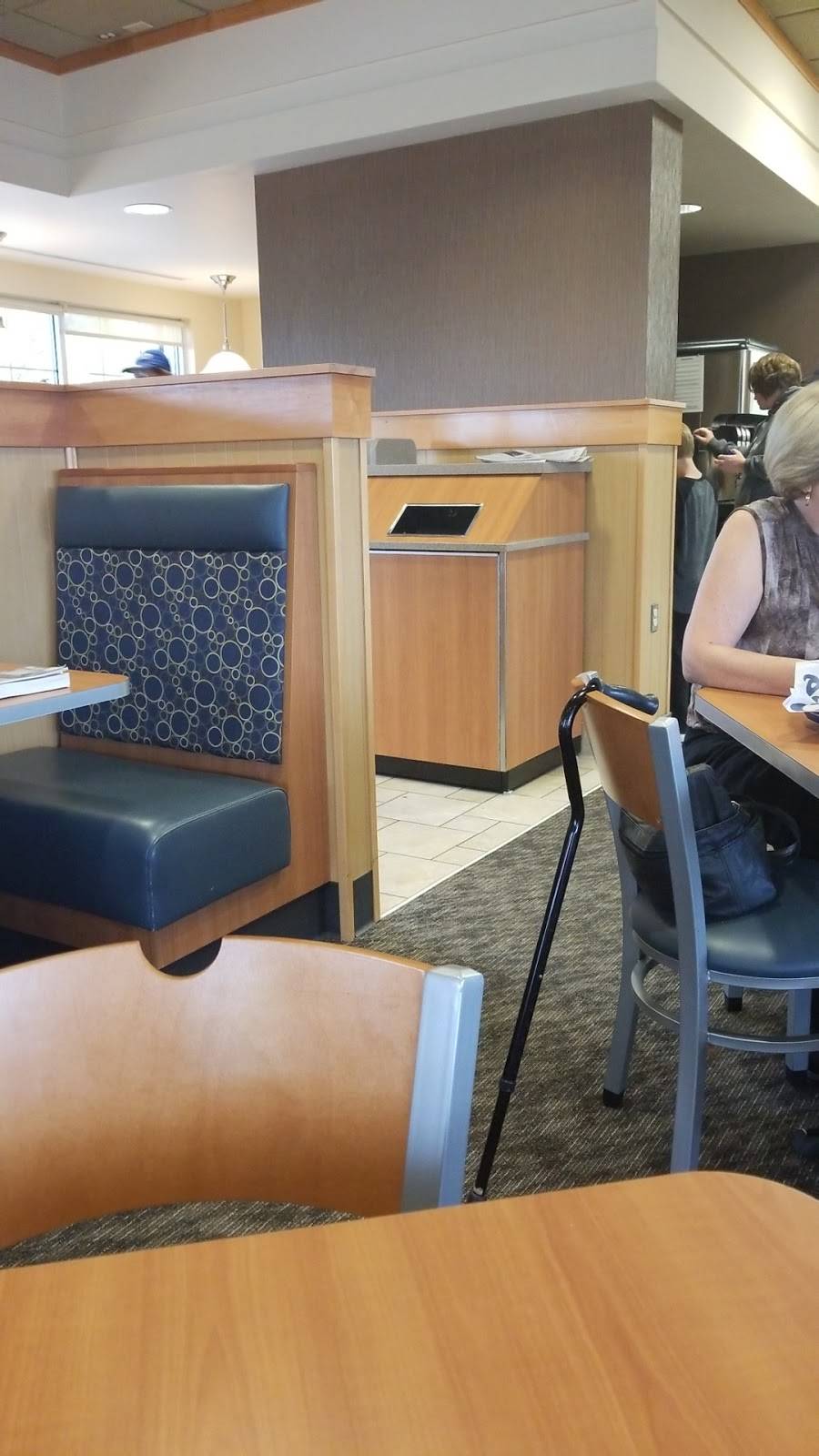 Culvers | restaurant | 1680 Commerce Dr, North Mankato, MN 56003, USA | 5073451680 OR +1 507-345-1680