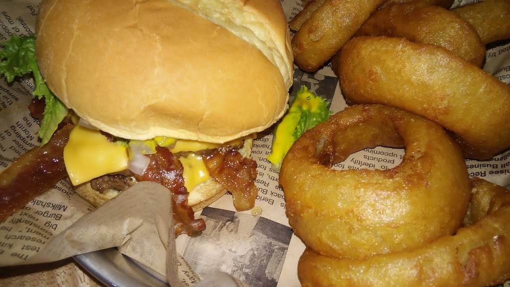 Wayback Burgers | restaurant | 3301 SW 104th St, Oklahoma City, OK 73159, USA | 4053787100 OR +1 405-378-7100