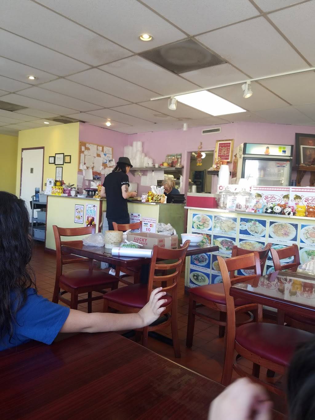 Bangkok Palace | restaurant | 2202 Sunset Blvd, Los Angeles, CA 90026, USA | 2134836913 OR +1 213-483-6913